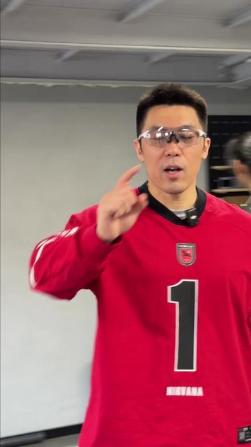 凯圣王 谭成义三分化 跟练腿股四头肌…