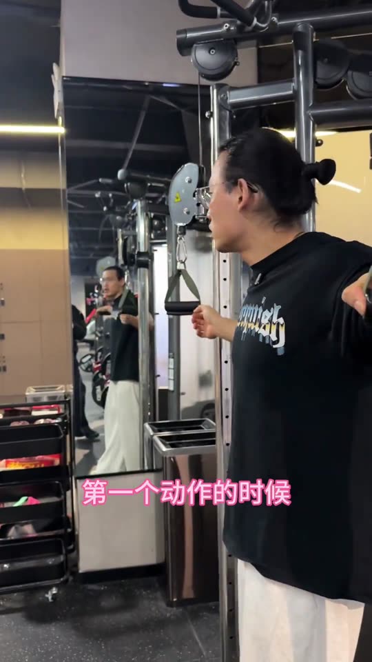 这是一套很棒的基础训练 对形体刻画 … 第 27 帧